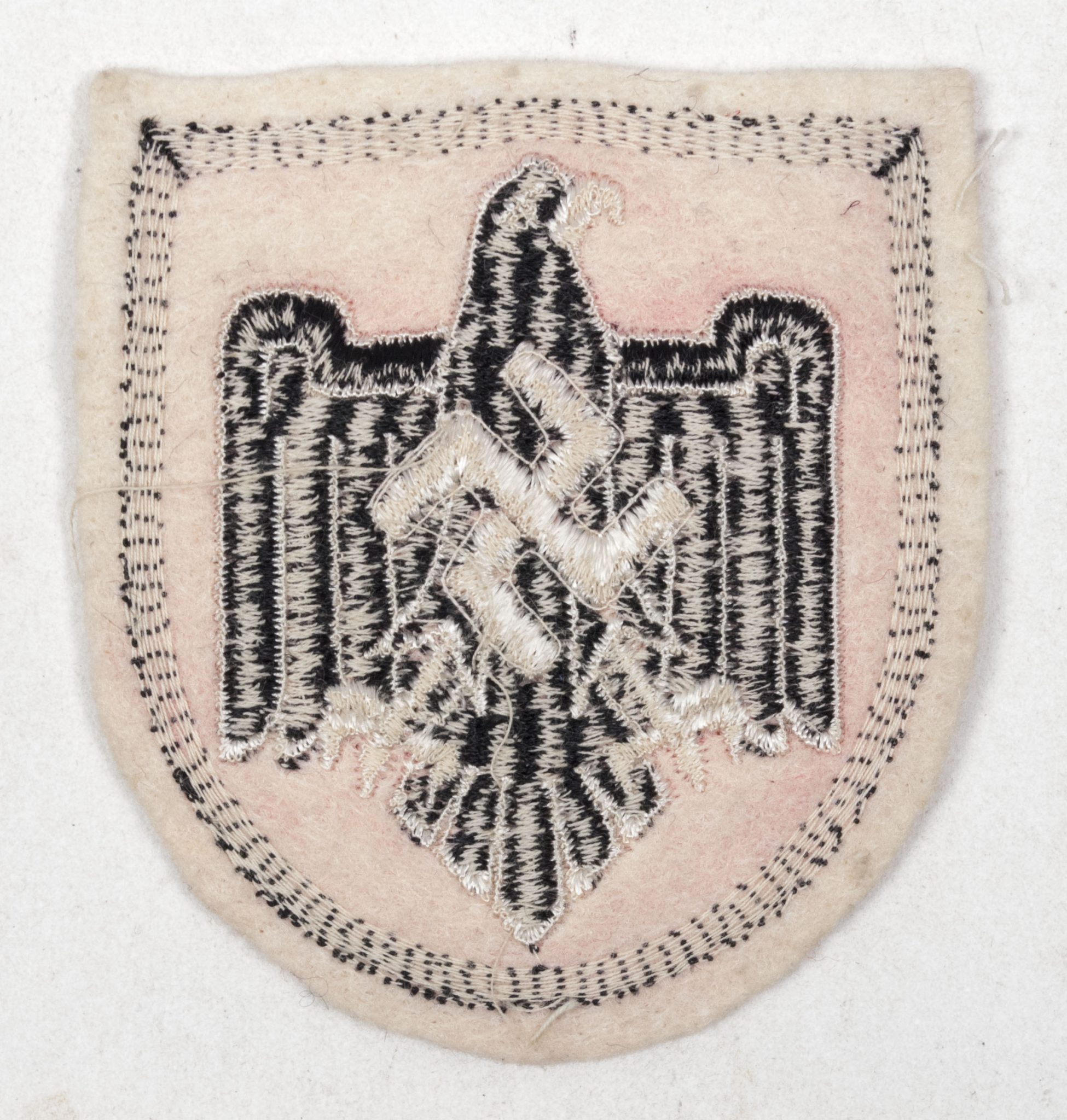 (Olympia) Brustadler für die Uniform der Deutschen Olympia Teilnehmer 1936 (2) (Olympia) Brustadler für die Uniform der Deutschen Olympia Teilnehmer 1936