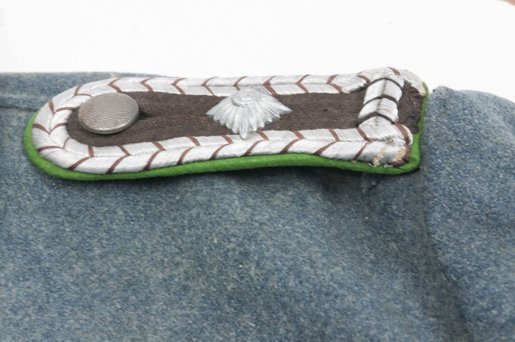 Schutzpolizei M43 Feldbluse for a Zug-Oberwachtmeister - Image 10