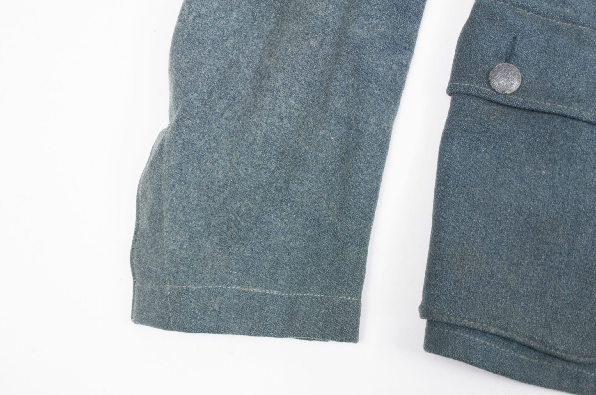 Schutzpolizei M43 Feldbluse for a Zug-Oberwachtmeister - Image 17