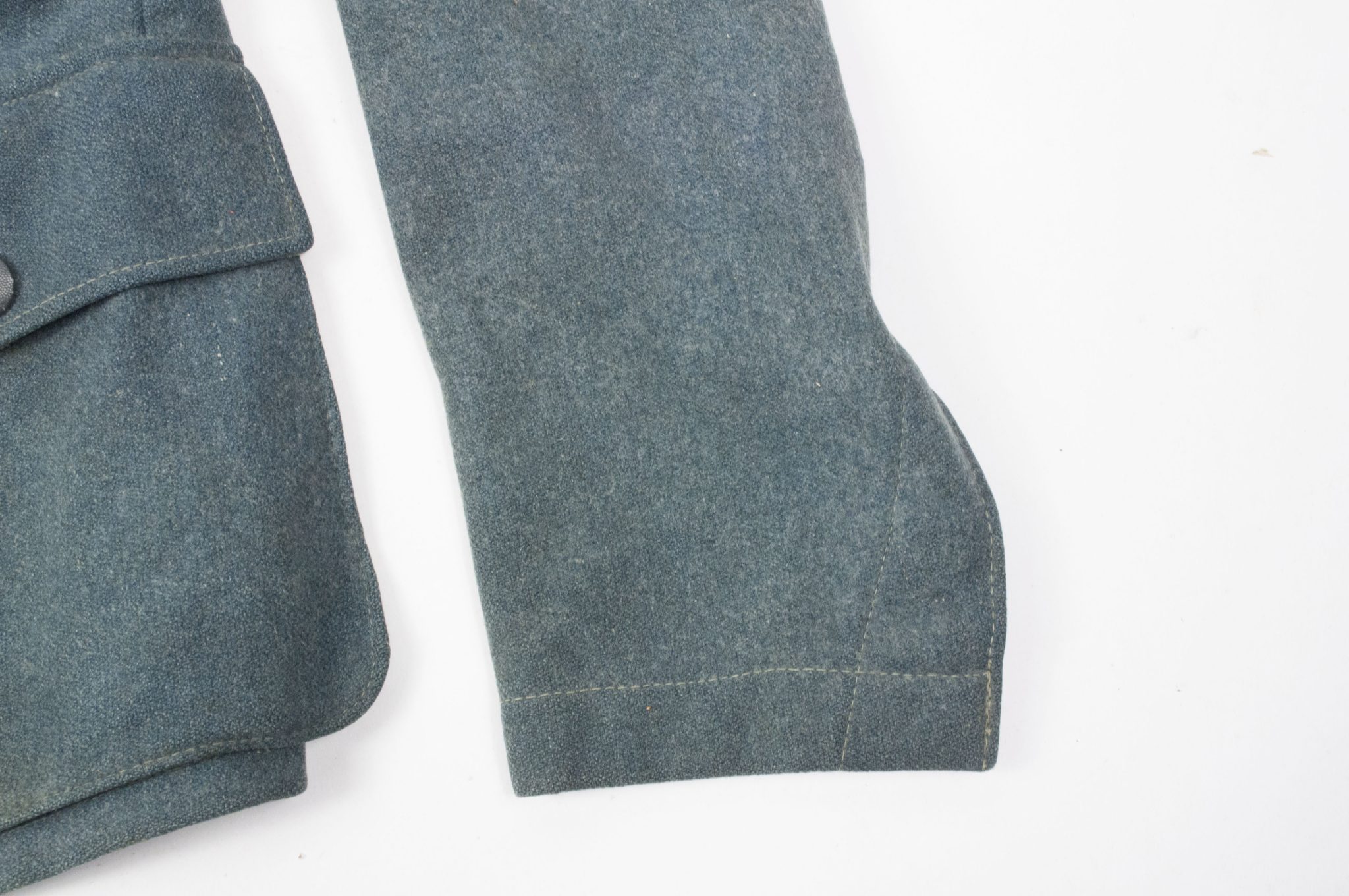 Schutzpolizei M43 Feldbluse for a Zug-Oberwachtmeister - Image 21