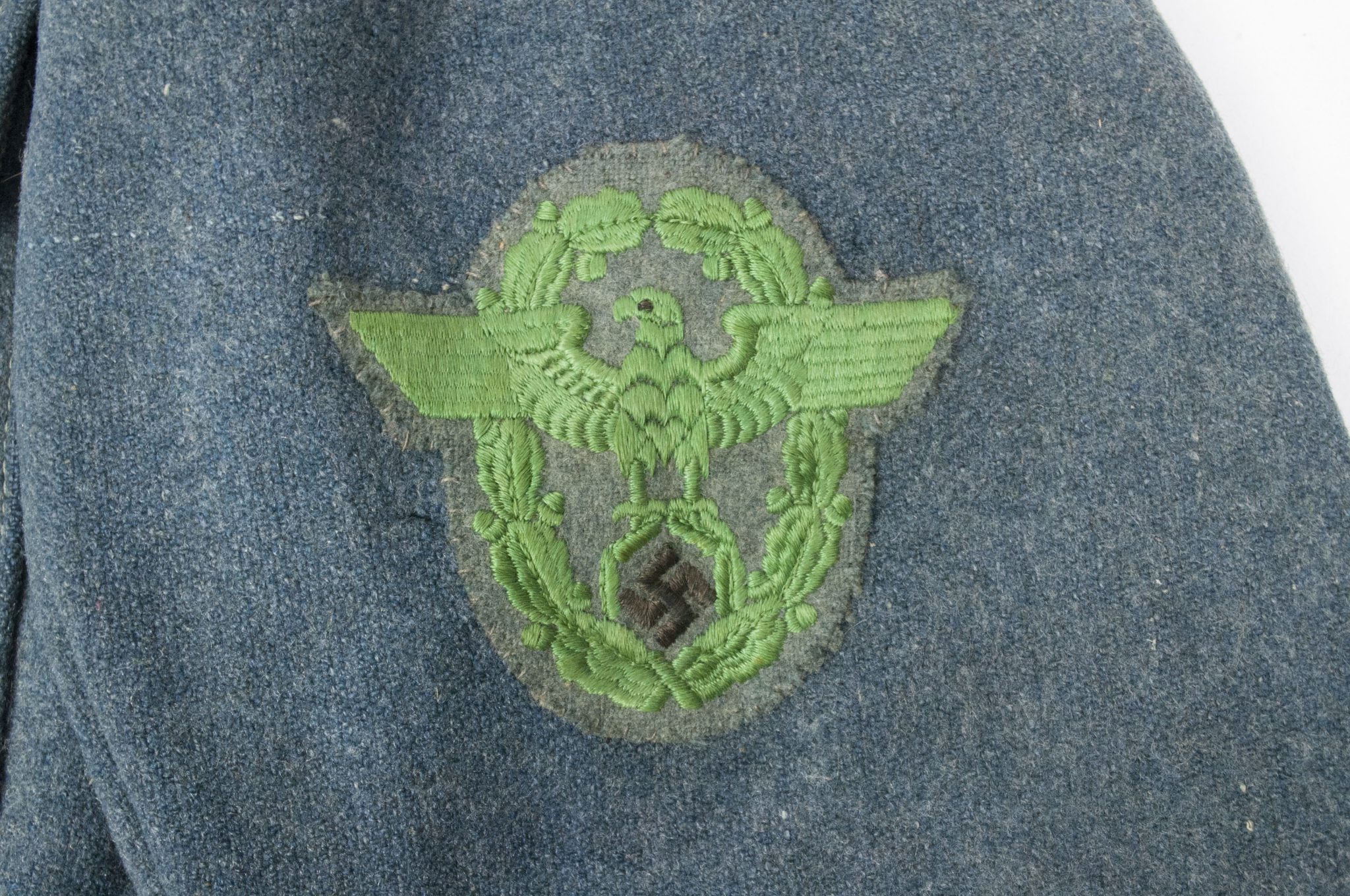 Schutzpolizei M43 Feldbluse for a Zug-Oberwachtmeister - Image 23