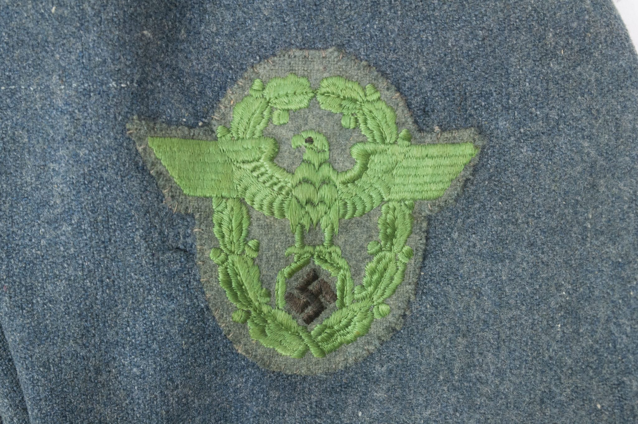 Schutzpolizei M43 Feldbluse for a Zug-Oberwachtmeister - Image 25
