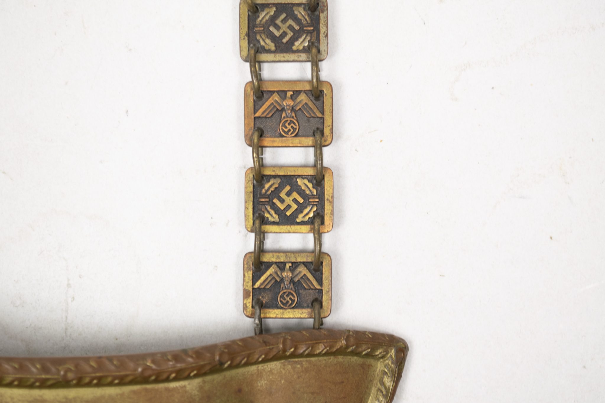 NSDAP flag bearers gorget by RZM M1/102 Frank & Reif) - Image 9