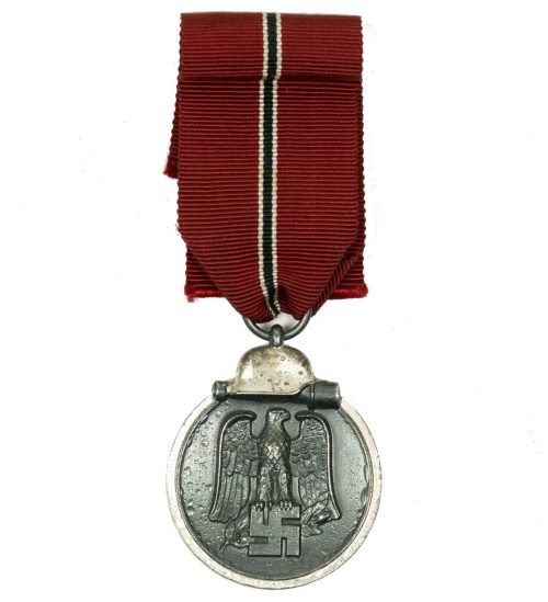 Ostmedaille Winterschlacht im Osten (MM 18 Arno Wallpach Salzburg – Austria)