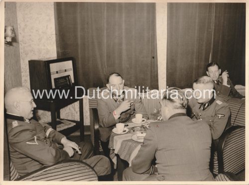 (Photo) SS-Obergruppenführer Sepp Dietrich with SS Füher in Holland - Large size 24 x 18 centimeters)