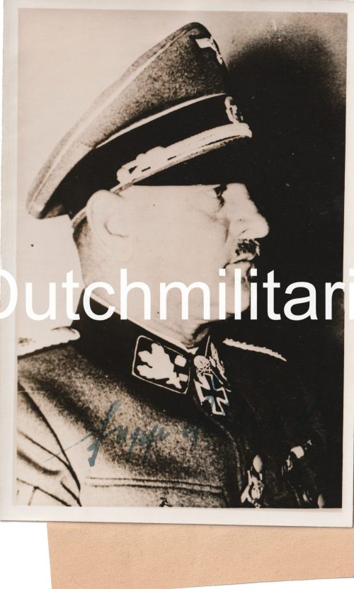 (Pressphoto) SS-Obergruppenführer und General der Waffen-SS Sepp Dietrich with original autograph - rare