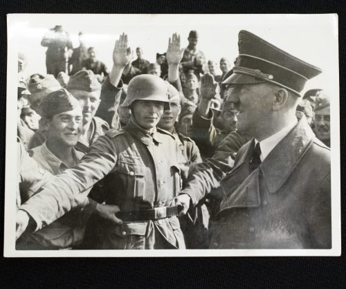 (Pressphoto) Zum Geburtstag des Führers (1943)
