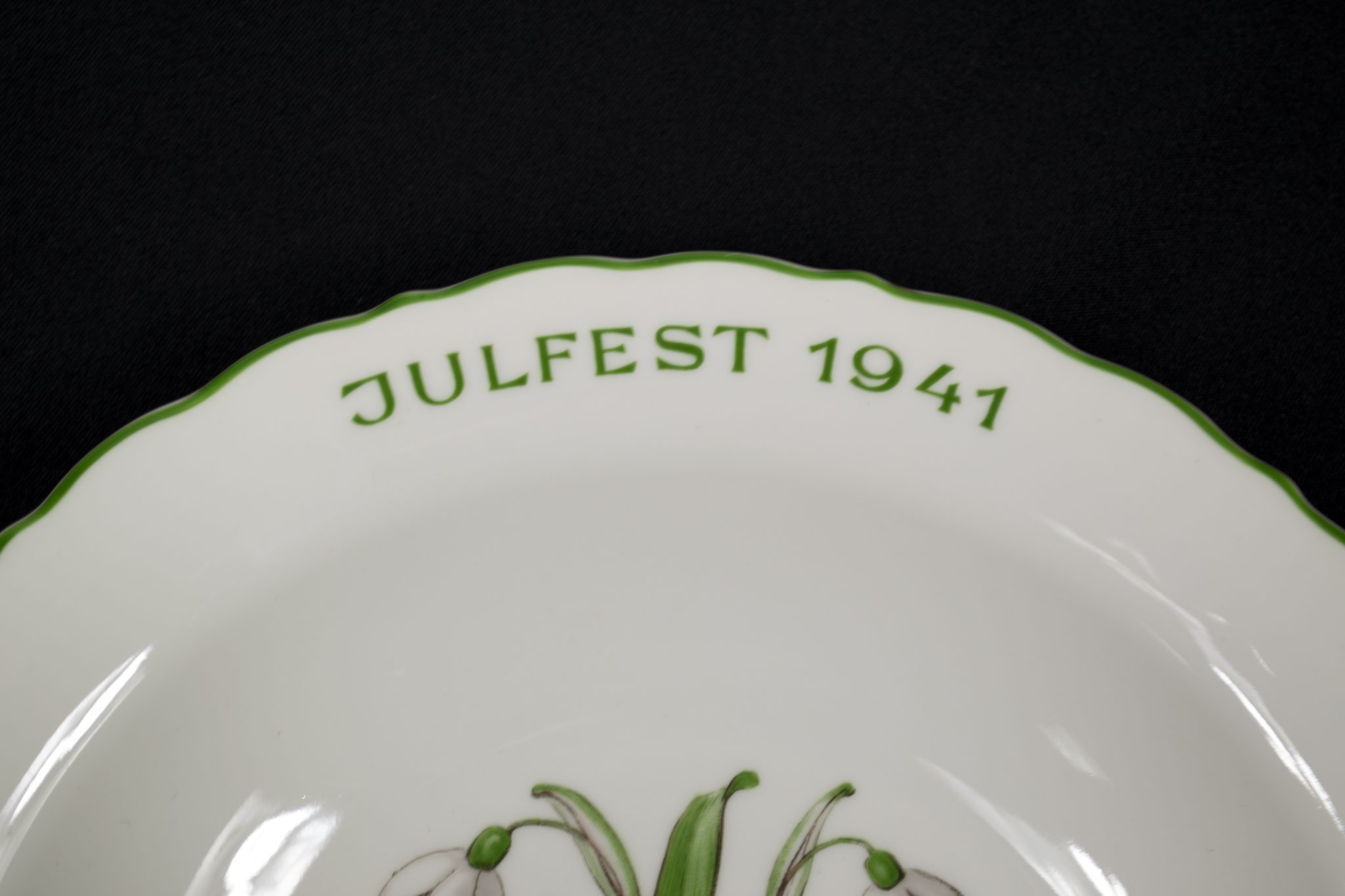 SS Julgabe der Chef des SS-Wirtschaftsverwaltungshauptamtes – Julfest 1941 Allach Julteller