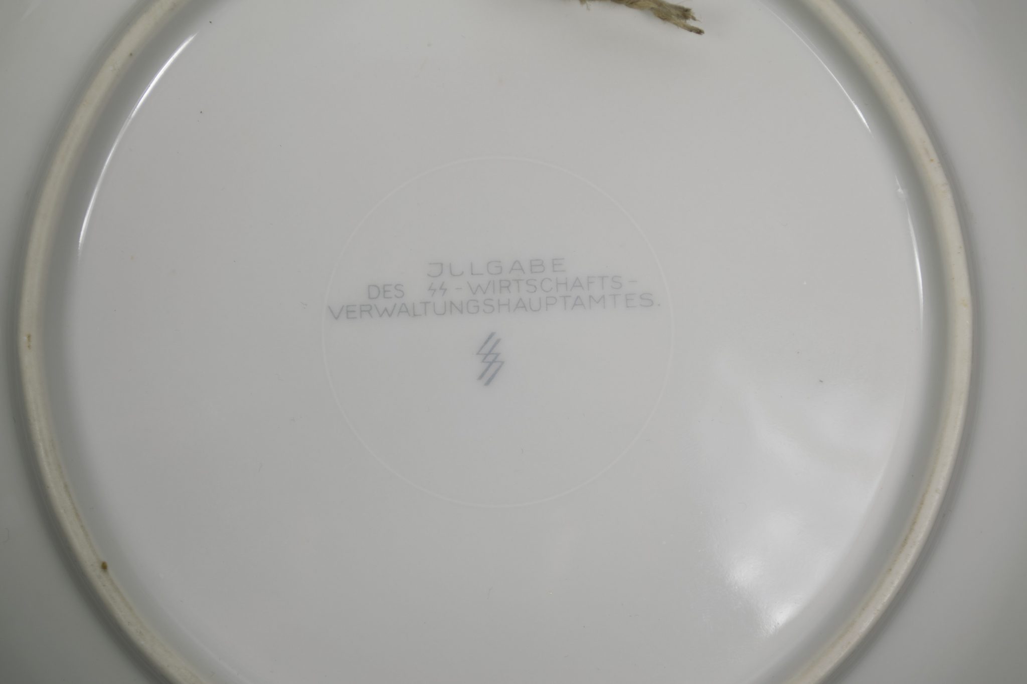 SS Julgabe der Chef des SS-Wirtschaftsverwaltungshauptamtes – Julfest 1941 Allach Julteller