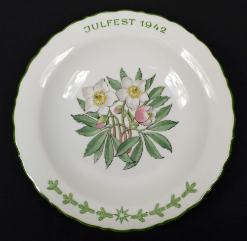 SS Julgabe der Chef des SS-Wirtschaftsverwaltungshauptamtes – Julfest 1942 Allach Julteller