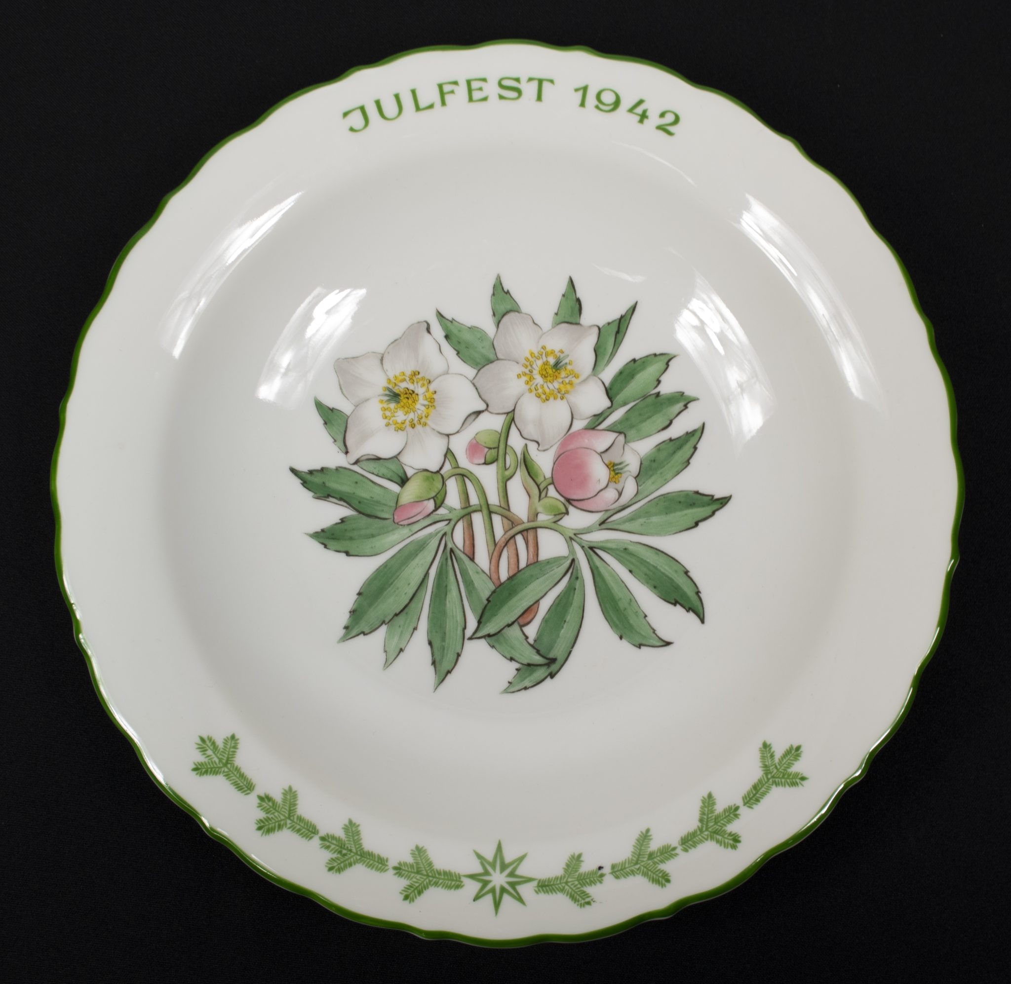 SS Julgabe der Chef des SS-Wirtschaftsverwaltungshauptamtes – Julfest 1942 Allach Julteller