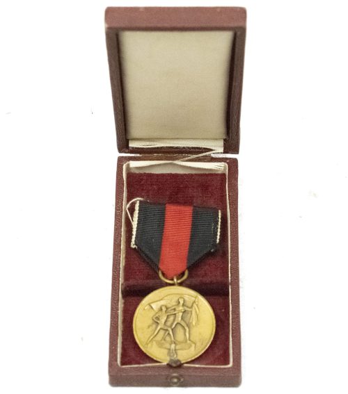 Sudeten annexation medal + etui
