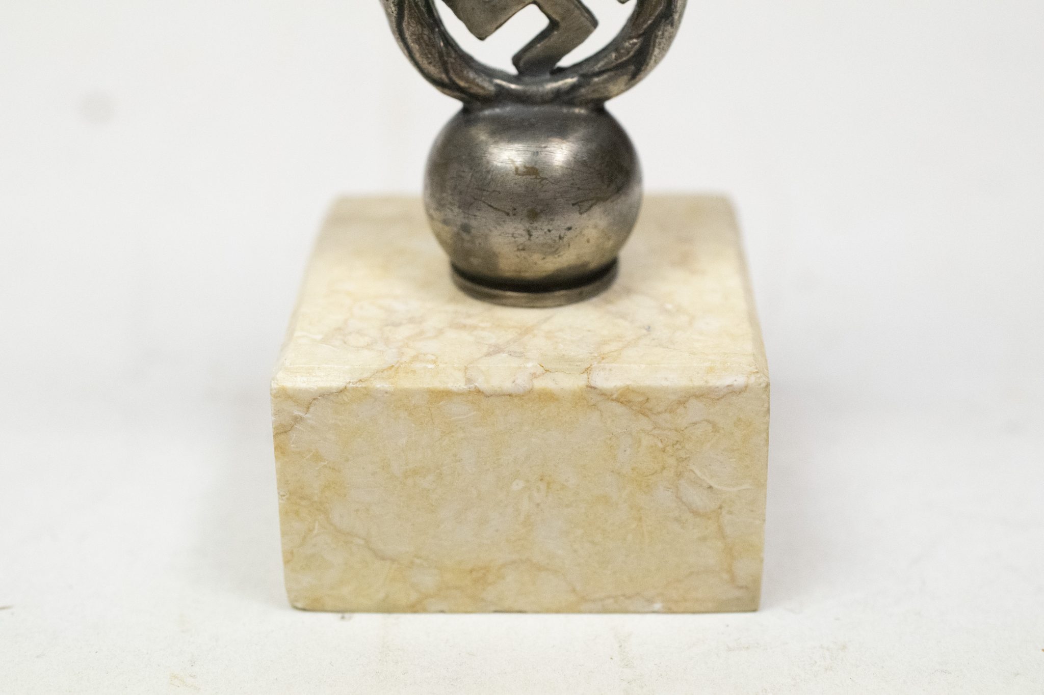 Wehrmacht (Heer) desk eagle