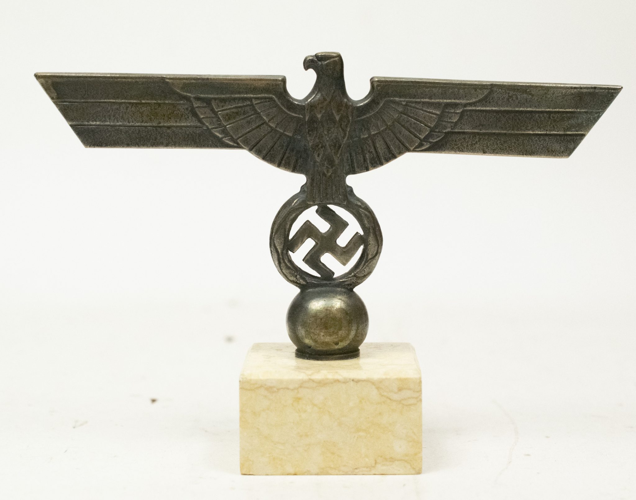 Wehrmacht (Heer) desk eagle - Image 16
