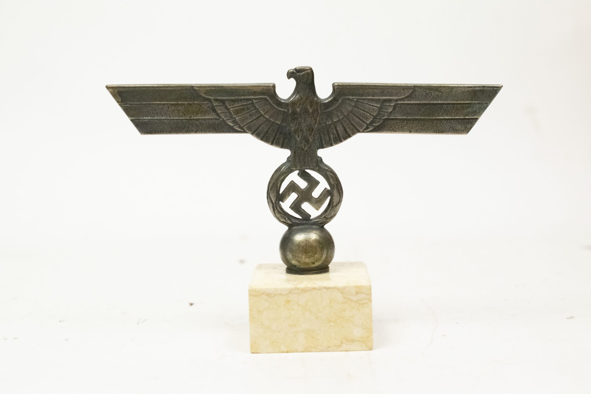 Wehrmacht (Heer) desk eagle - Image 17