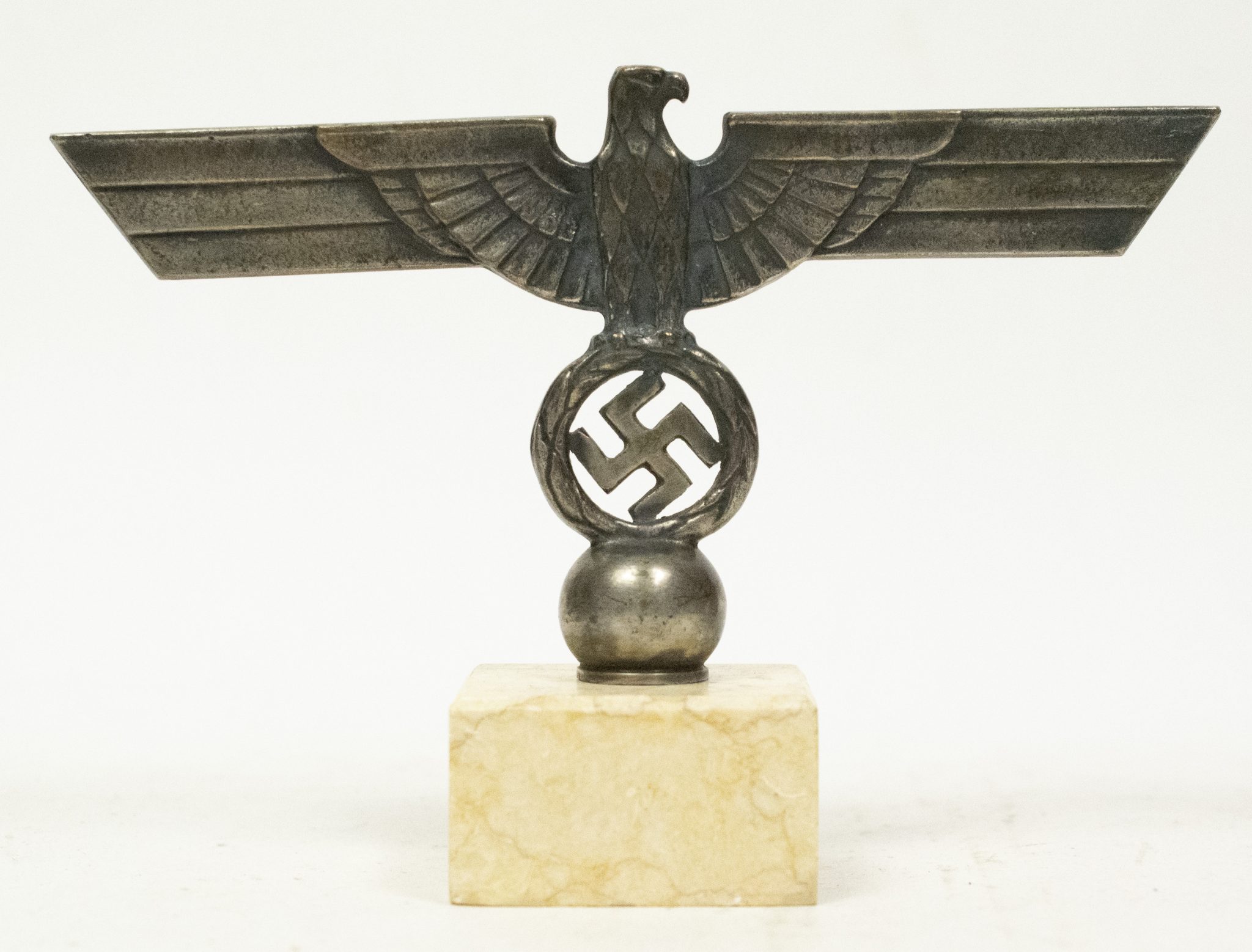 Wehrmacht (Heer) desk eagle