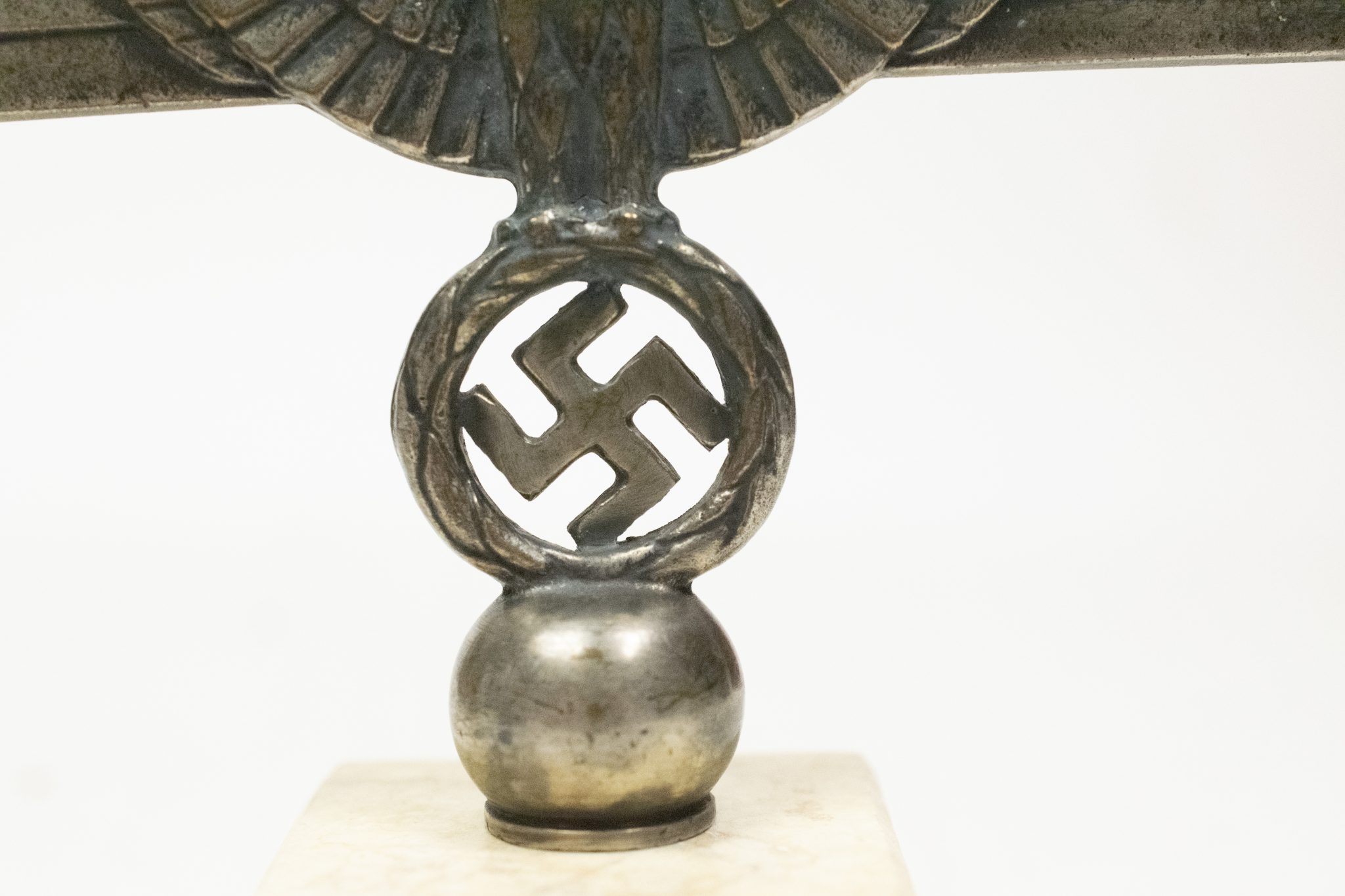 Wehrmacht (Heer) desk eagle