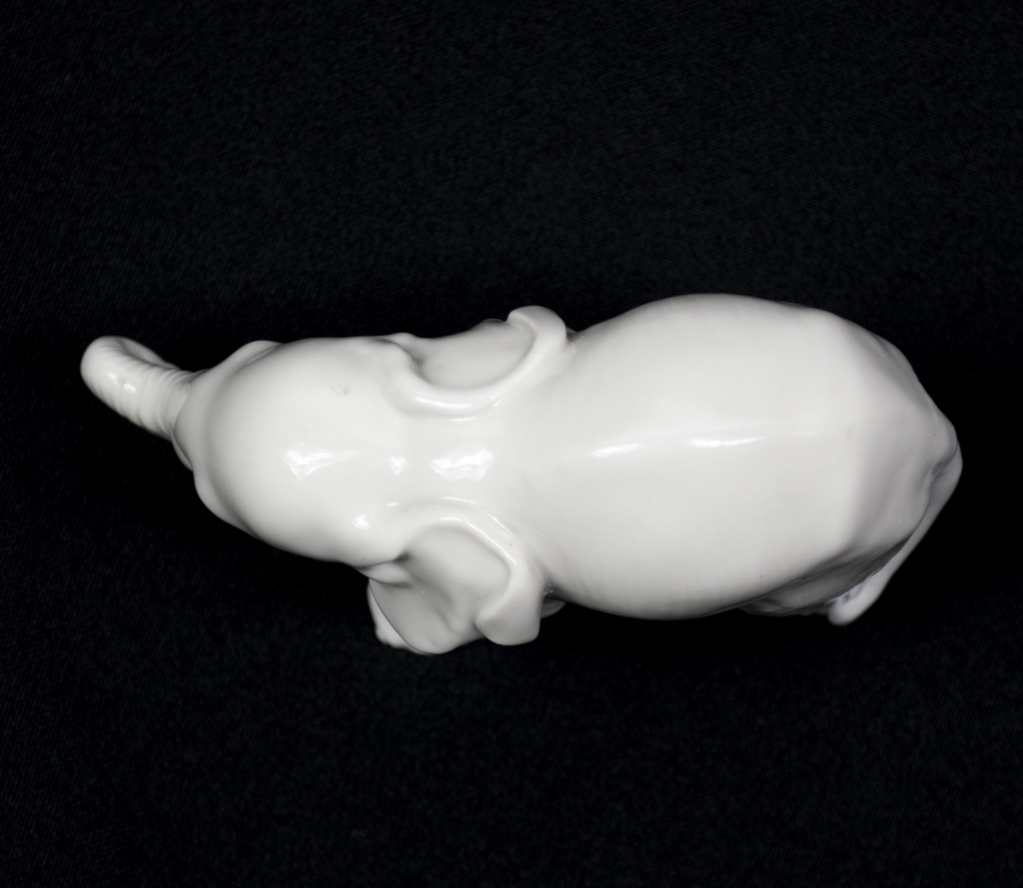 Allach porcelain small standing Elephant (Theodor Kärner Nr. 3) (1) Allach porcelain small standing Elephant (Theodor Kärner Nr. 3)