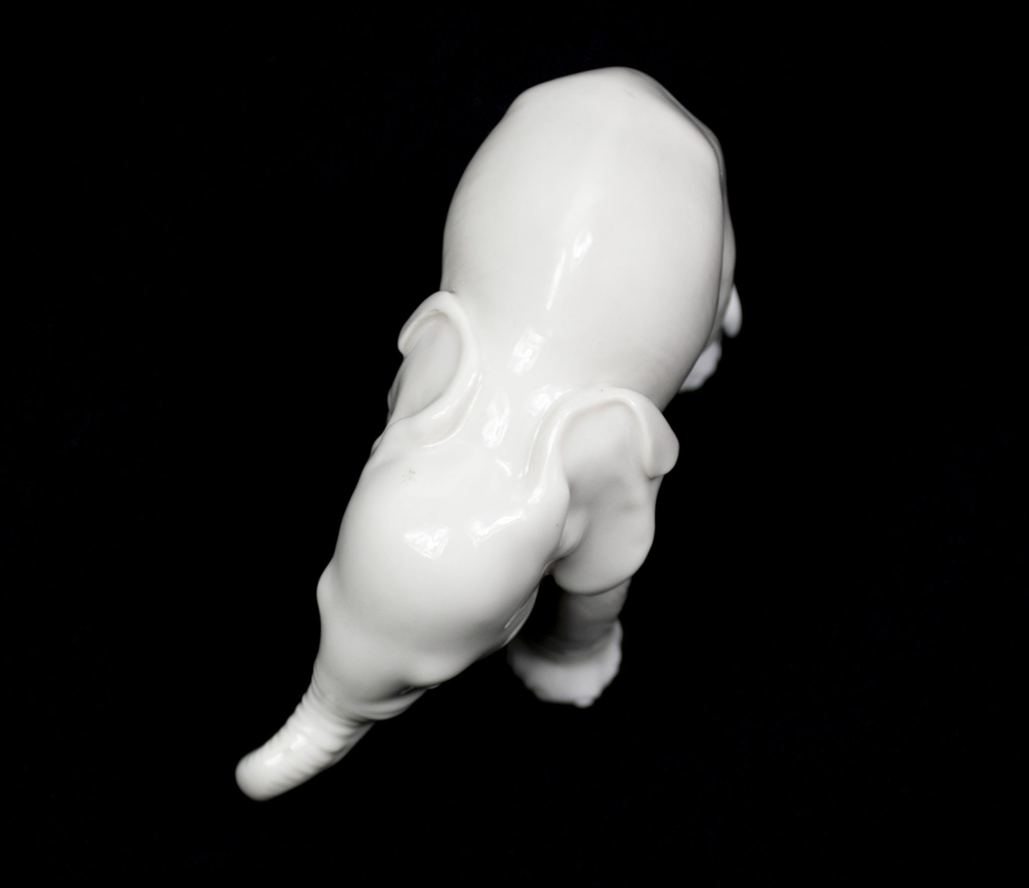 Allach porcelain small standing Elephant (Theodor Kärner Nr. 3)