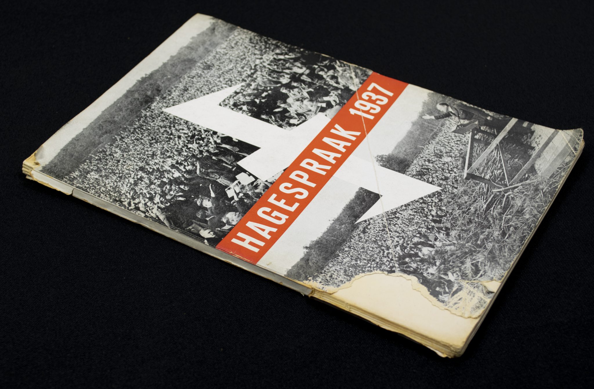 (Brochure) NSB – Hagespraak 1937 – Geillustreerd gedenkboek (2) (Brochure) NSB - Hagespraak 1937 - Geillustreerd gedenkboek