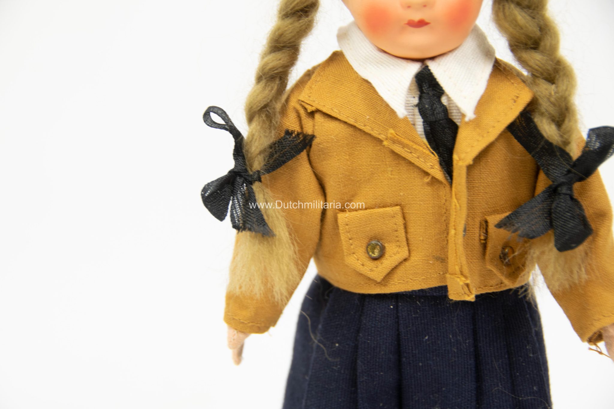 Bund Deutscher Mädel (BDM) + Hitlerjugend/Jungvolk (HJ/DJ) dolls (Gekleidete Stoffpuppe) in original boxes - ULTRA RARE!!!! - Image 105