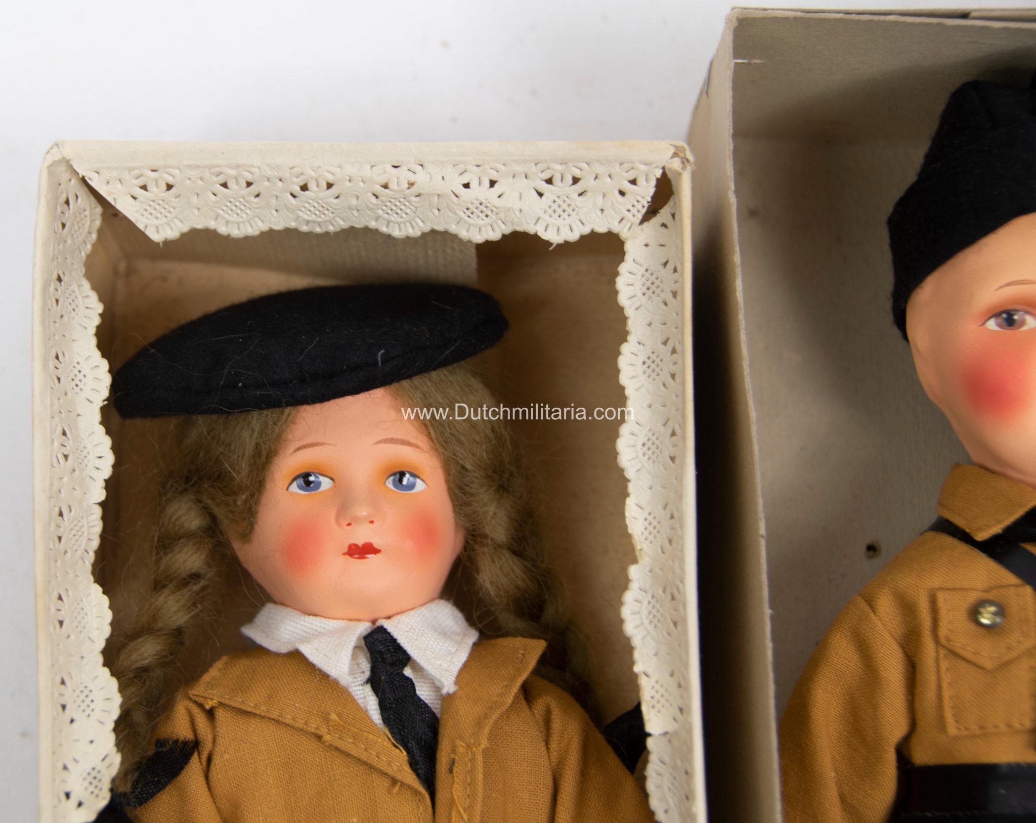 Bund Deutscher Mädel (BDM) + Hitlerjugend/Jungvolk (HJ/DJ) dolls (Gekleidete Stoffpuppe) in original boxes - ULTRA RARE!!!! - Image 58