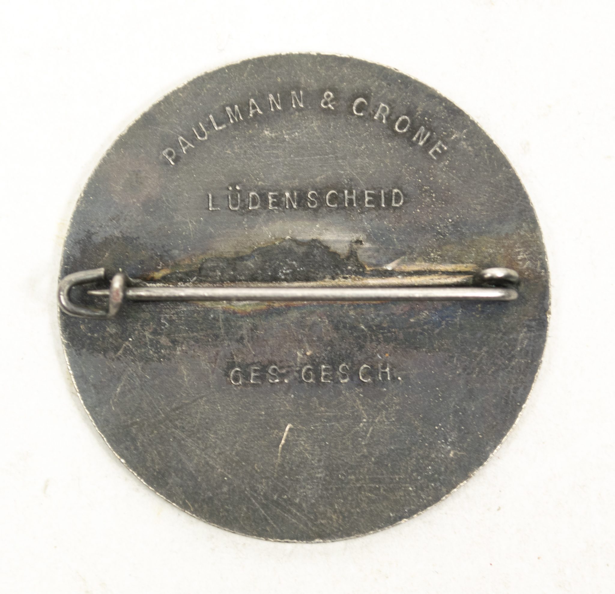 Hitlers Dank Winterhilfde 1933-1934 Gau Westfalen Nord abzeichen in silver (2) Hitlers Dank Winterhilfde 1933-1934 Gau Westfalen Nord abzeichen in silver