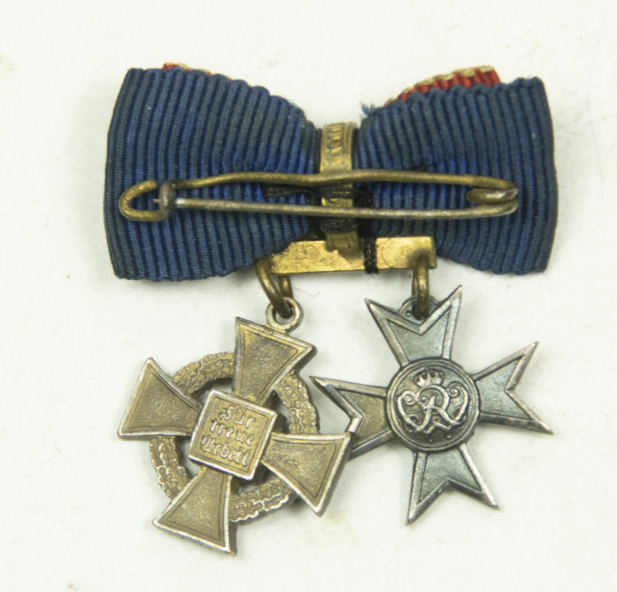 Miniature Miniature medals Treue Dienste 25 Jahre + Kriegshilfskreuzmedals Treue Dienste 25 Jahre + Kriegshilfskreuz (3) Miniature medals Treue Dienste 25 Jahre + Kriegshilfskreuz