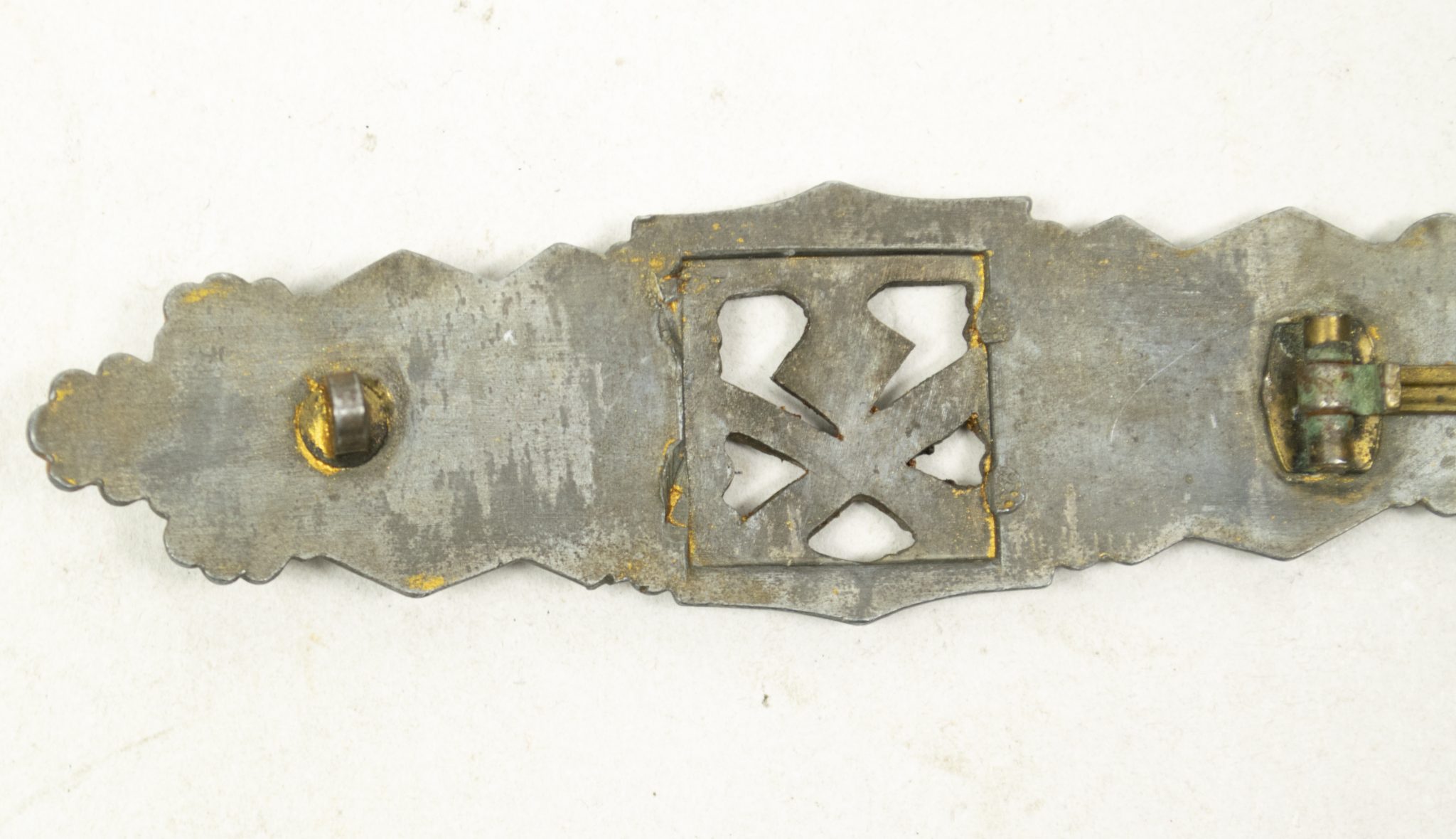 Nahkampfspange in gold Close Combat Clasp gold (1) Nahkampfspange in gold Close Combat Clasp gold