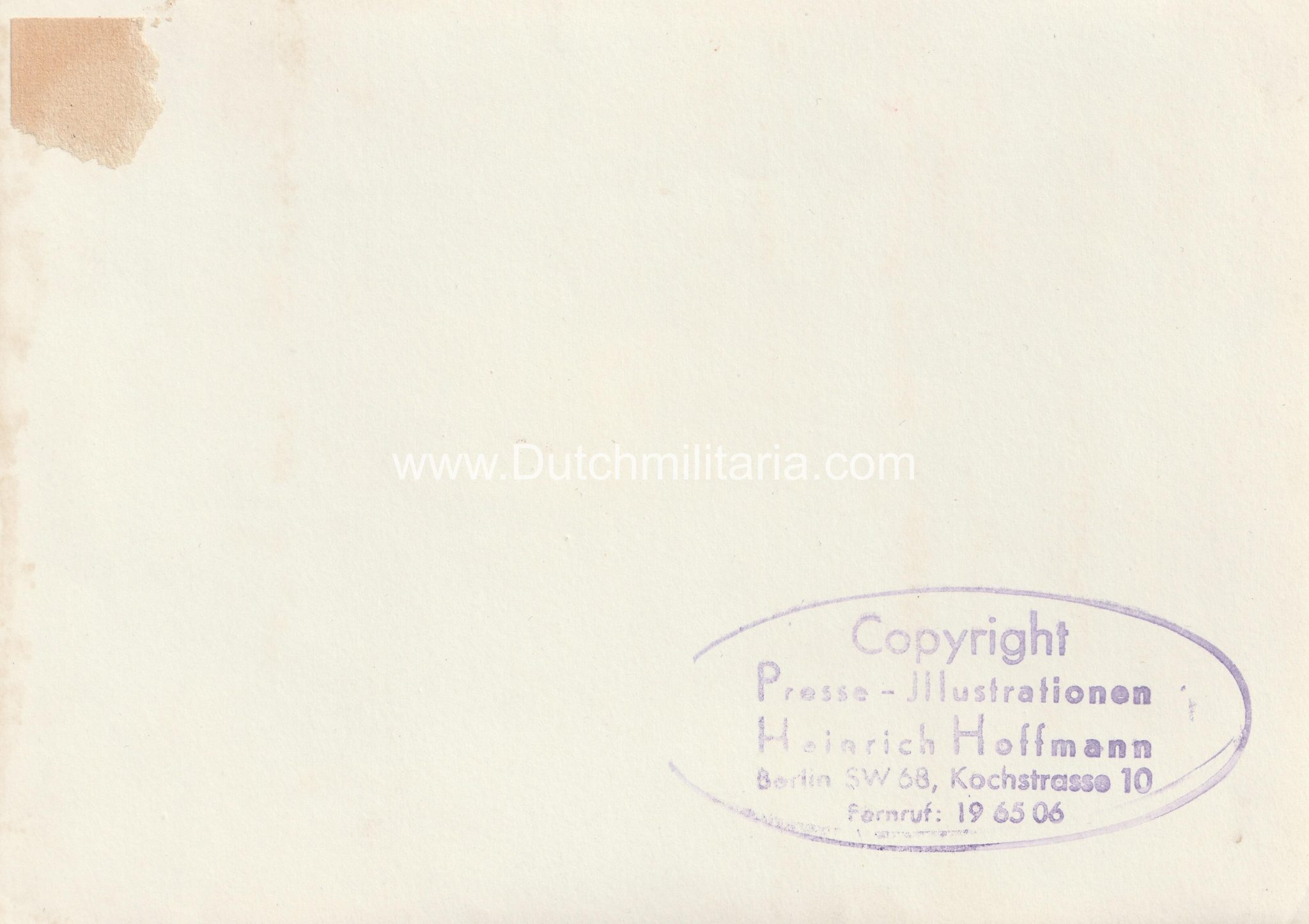 (Pressphoto) Reichsaussenminister Joachim v.Ribbentrop (links) begrüsst StaatschefIon Antonescu auf dem Flugplatz in Salzburg (2) (Pressphoto) Reichsaussenminister Joachim v.Ribbentrop (links) begrüsst StaatschefIon Antonescu auf dem Flugplatz in Salzburg