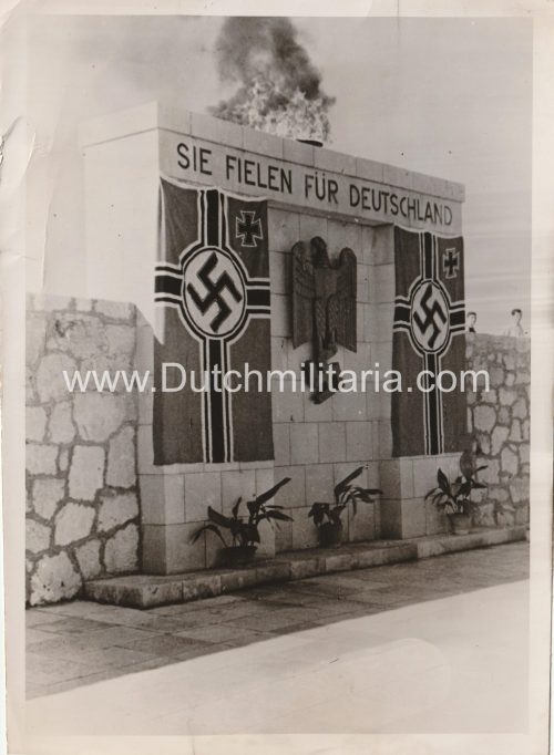 (Pressphoto) Zum Heldengedenktag am 14. März 1943