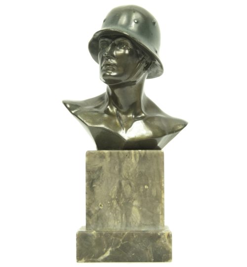 Soldiers Bust Soldatenbuste on marble base