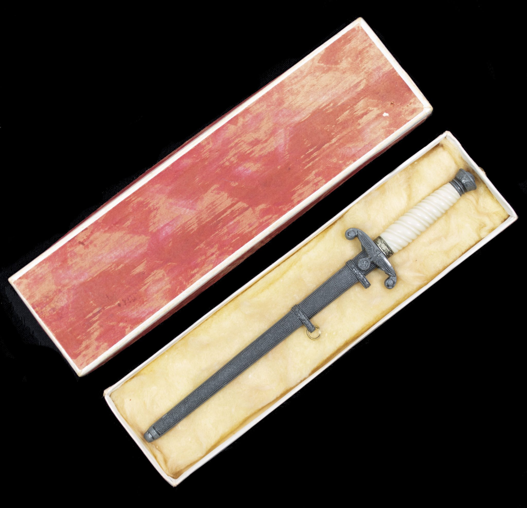 Wehrmacht (Heer) Miniature dagger Letteropener in original box (by maker E.F. Hörster Solingen)