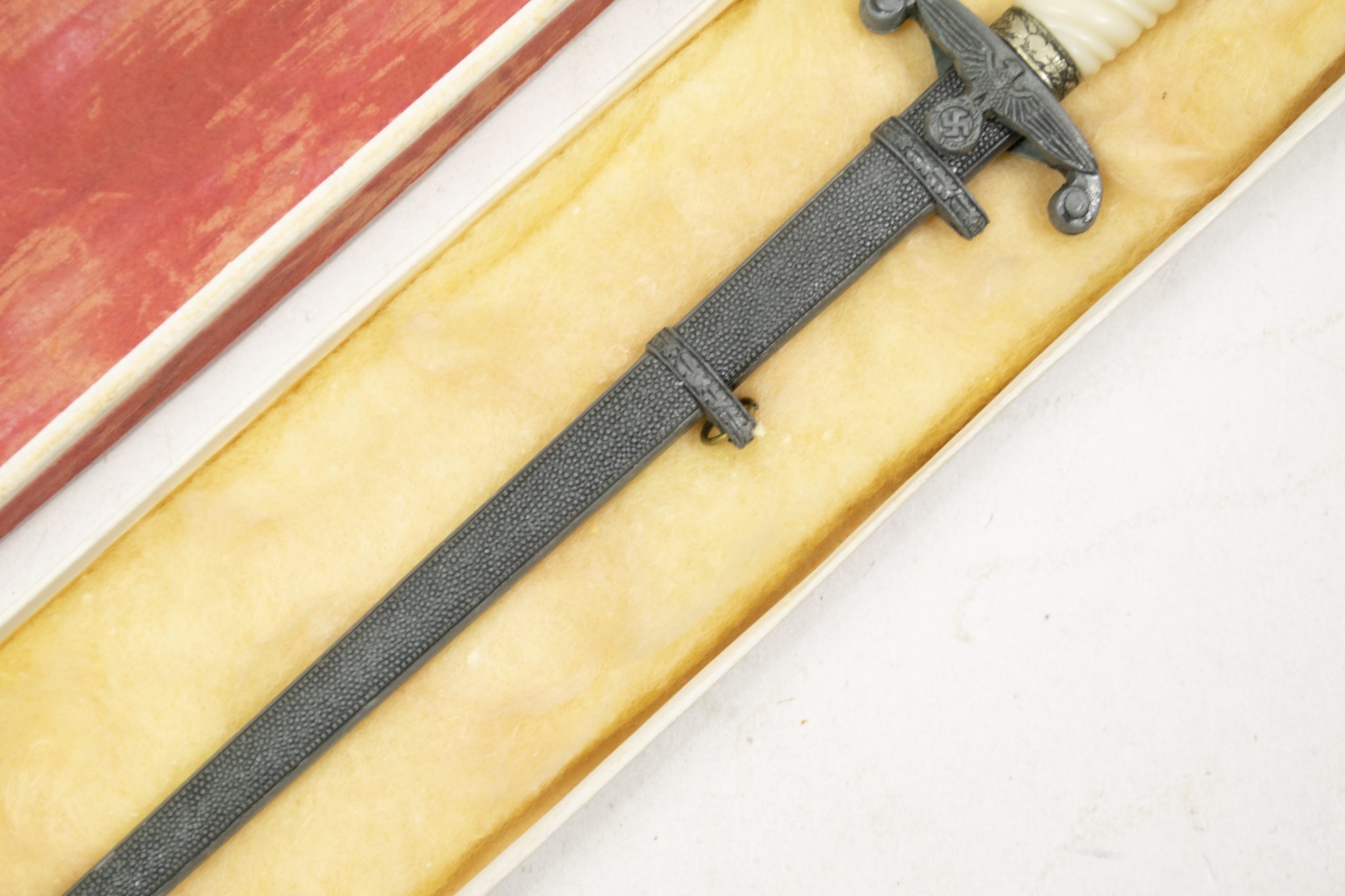 Wehrmacht (Heer) Miniature dagger / Letteropener in original box (by maker E.F. Hörster Solingen) - Image 11