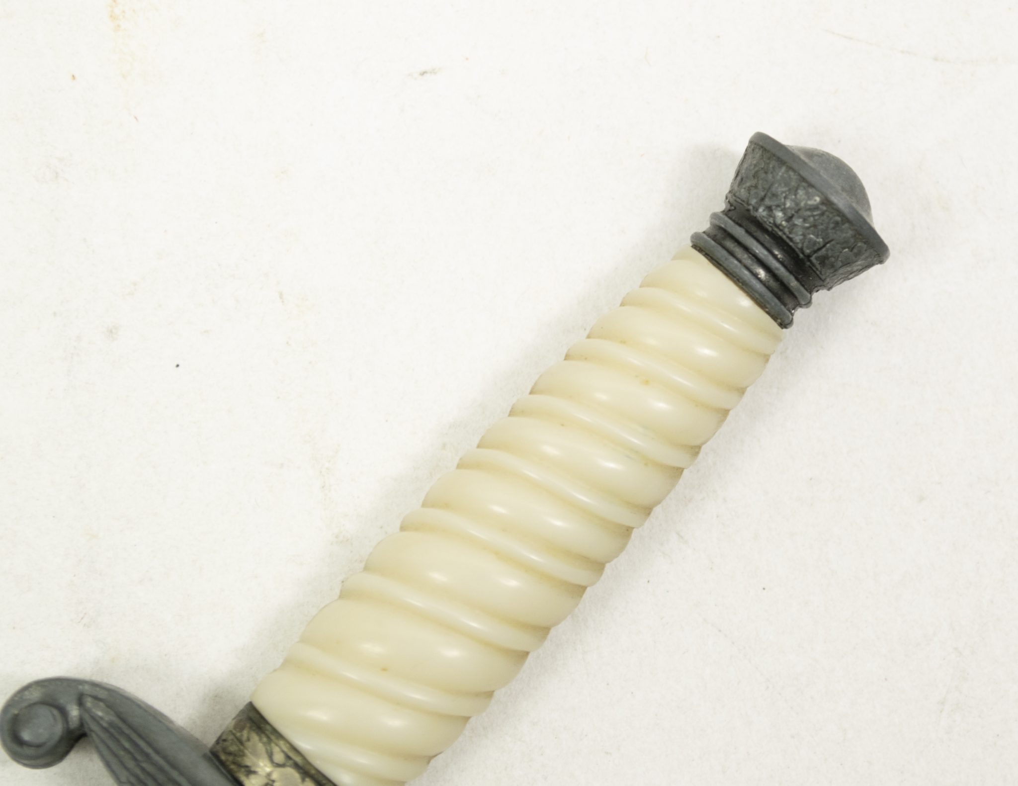 Wehrmacht (Heer) Miniature dagger / Letteropener in original box (by maker E.F. Hörster Solingen) - Image 26