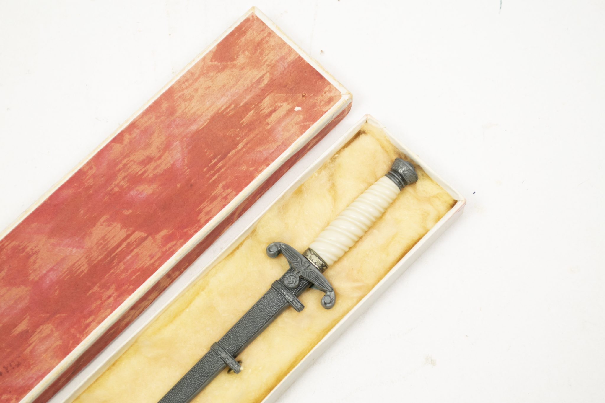 Wehrmacht (Heer) Miniature dagger / Letteropener in original box (by maker E.F. Hörster Solingen) - Image 9