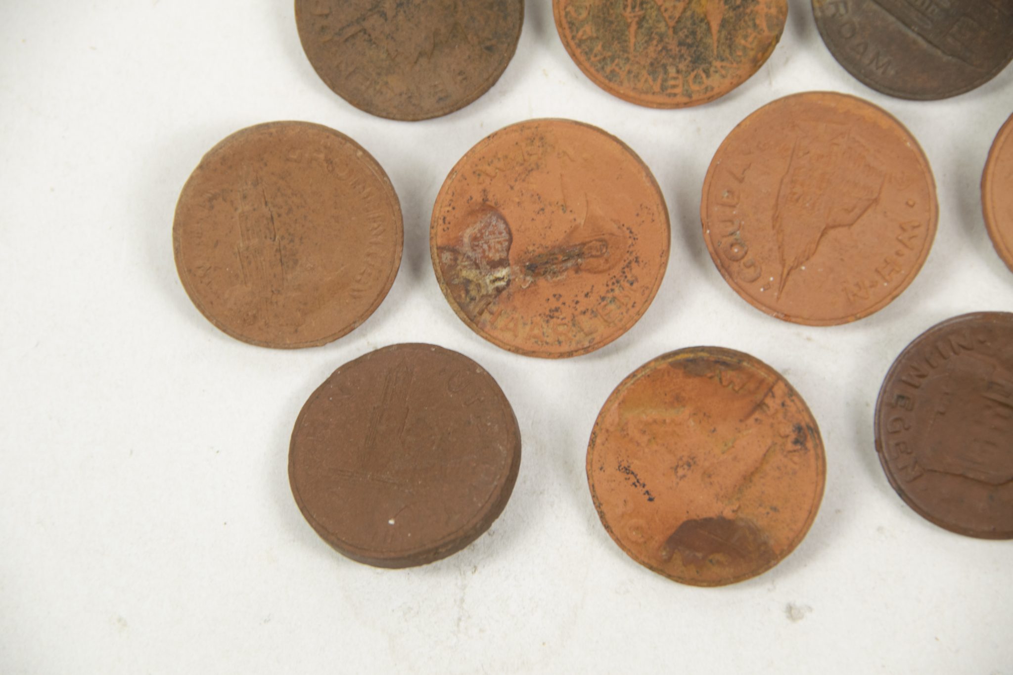 Winterhulp Nederland (WHN) - Raadhuizen (1942)