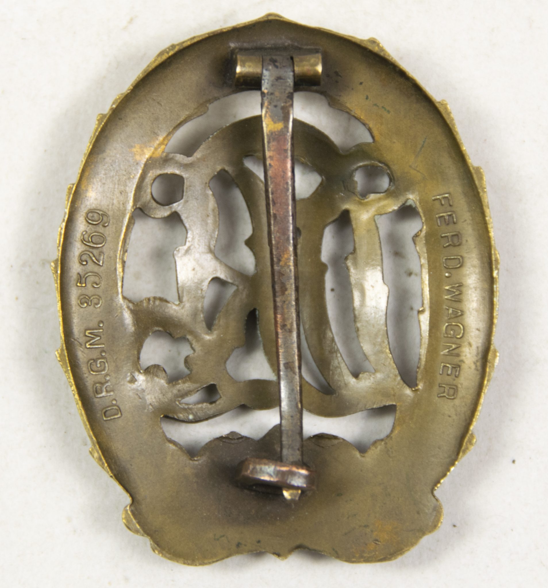 Deutsches Reichssportabzeichen (DRL) bronze – (Maker Ferd. Wagner).