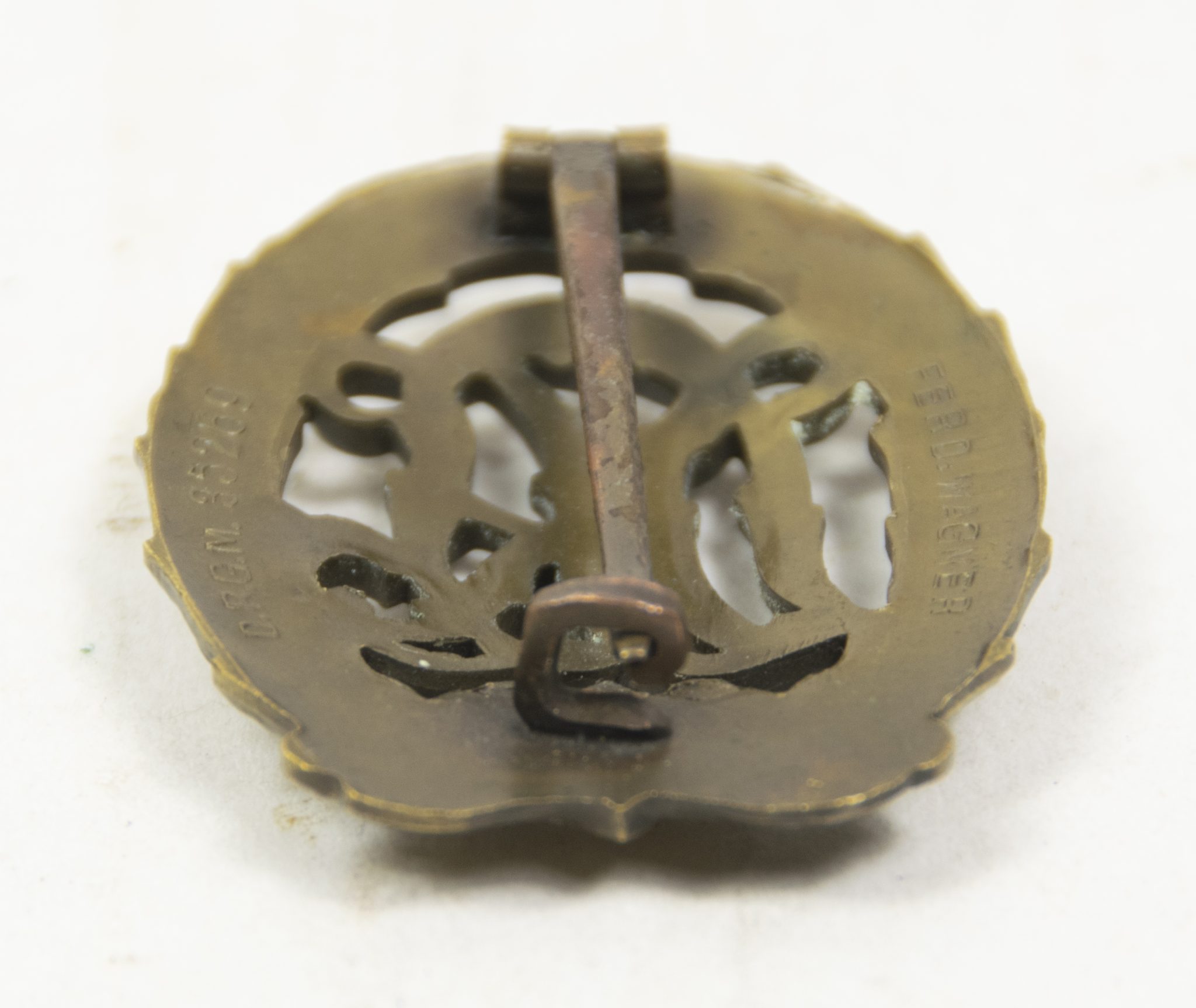 Deutsches Reichssportabzeichen (DRL) bronze – (Maker Ferd. Wagner).