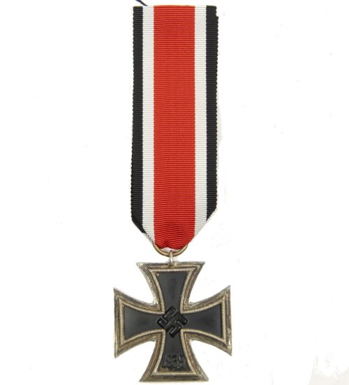 Eisernes Kreuz Zweite Klasse (EK2) Iron Cross second Class (MM 120 Franz Petzl Wien) - RARE