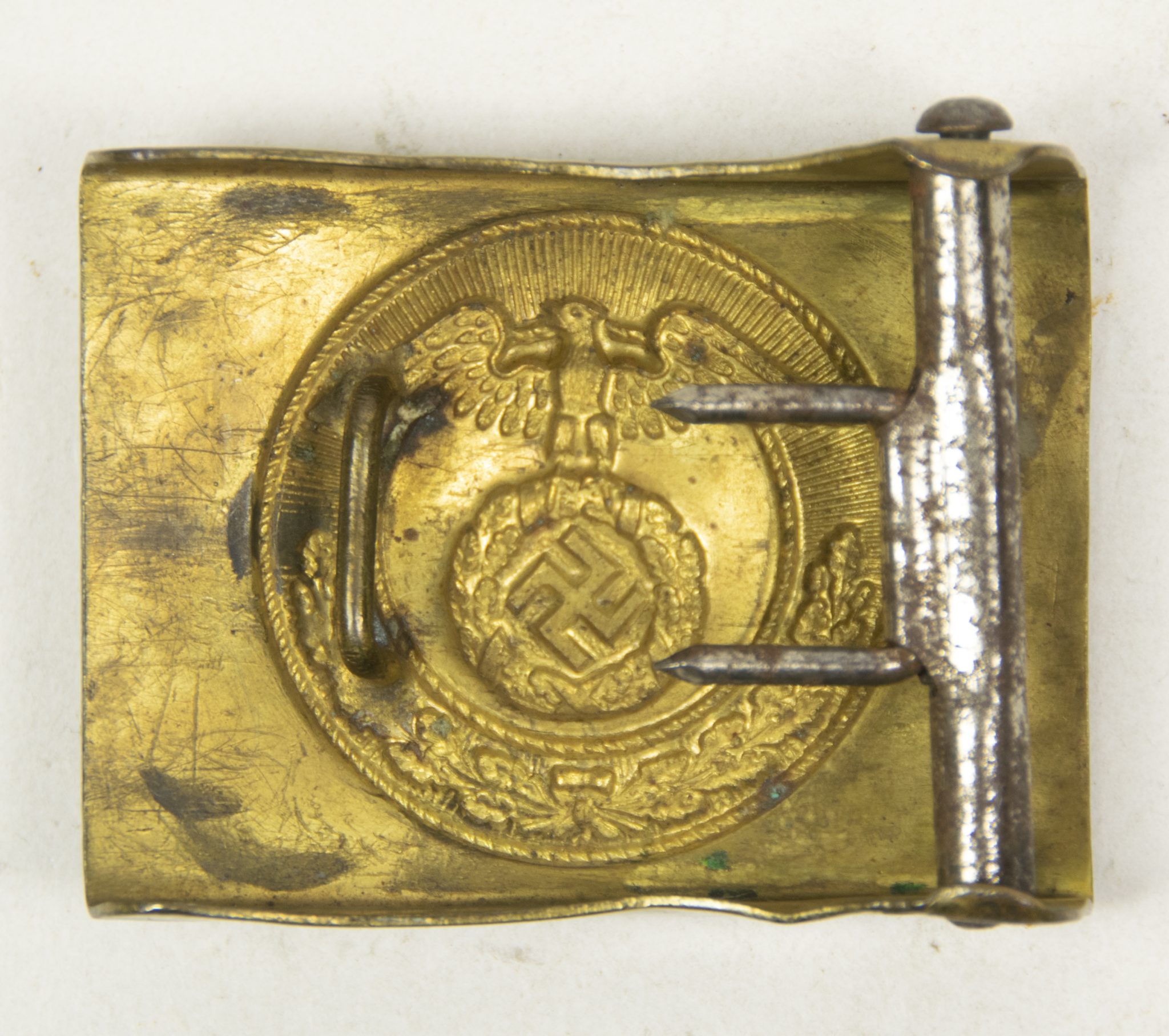 SA buckle with diagonal swastika (4) SA buckle with diagonal swastika