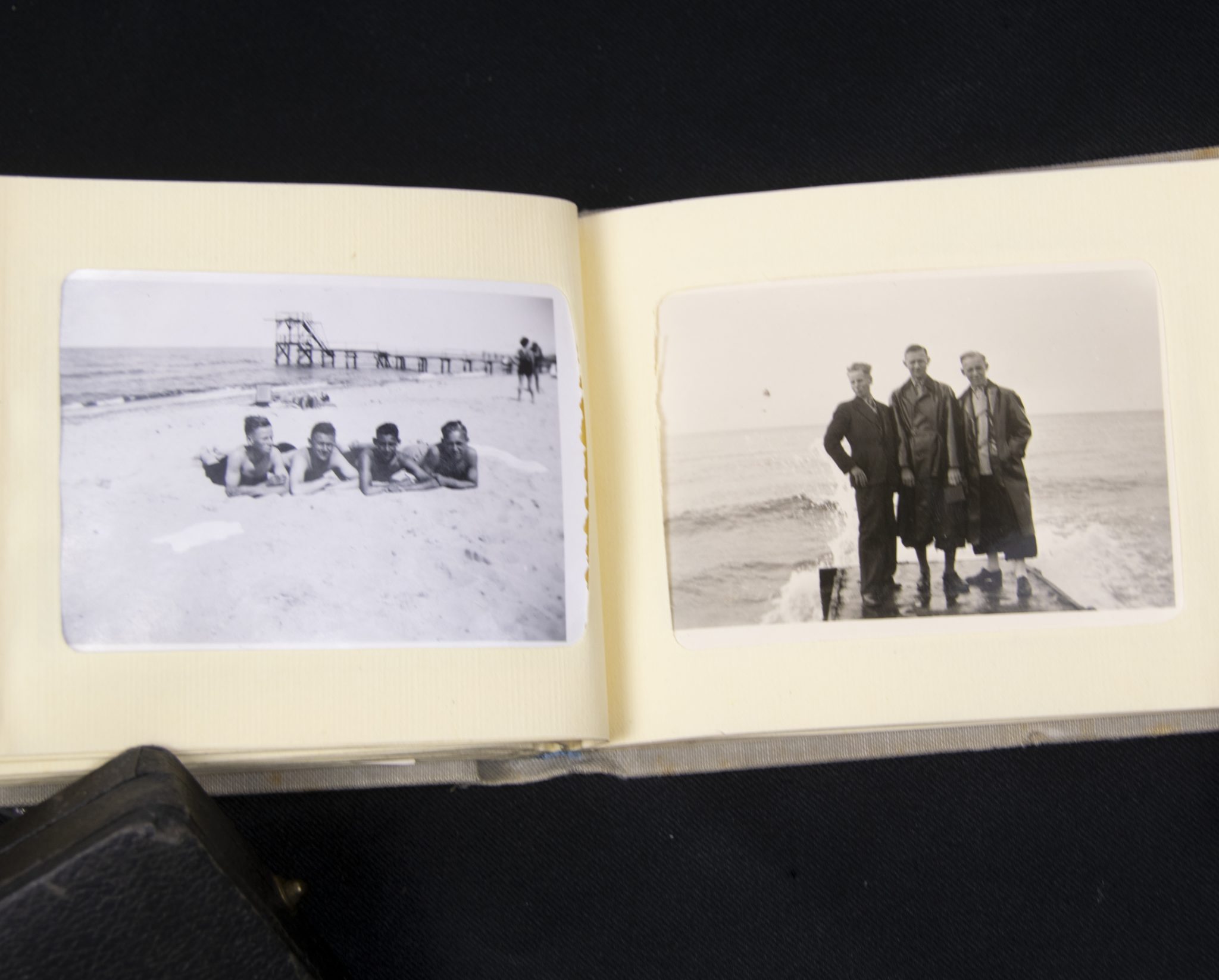 Kraft Dutch freude (KDF) Ship E.S. Robert Ley souvenir photoalbum - Image 37