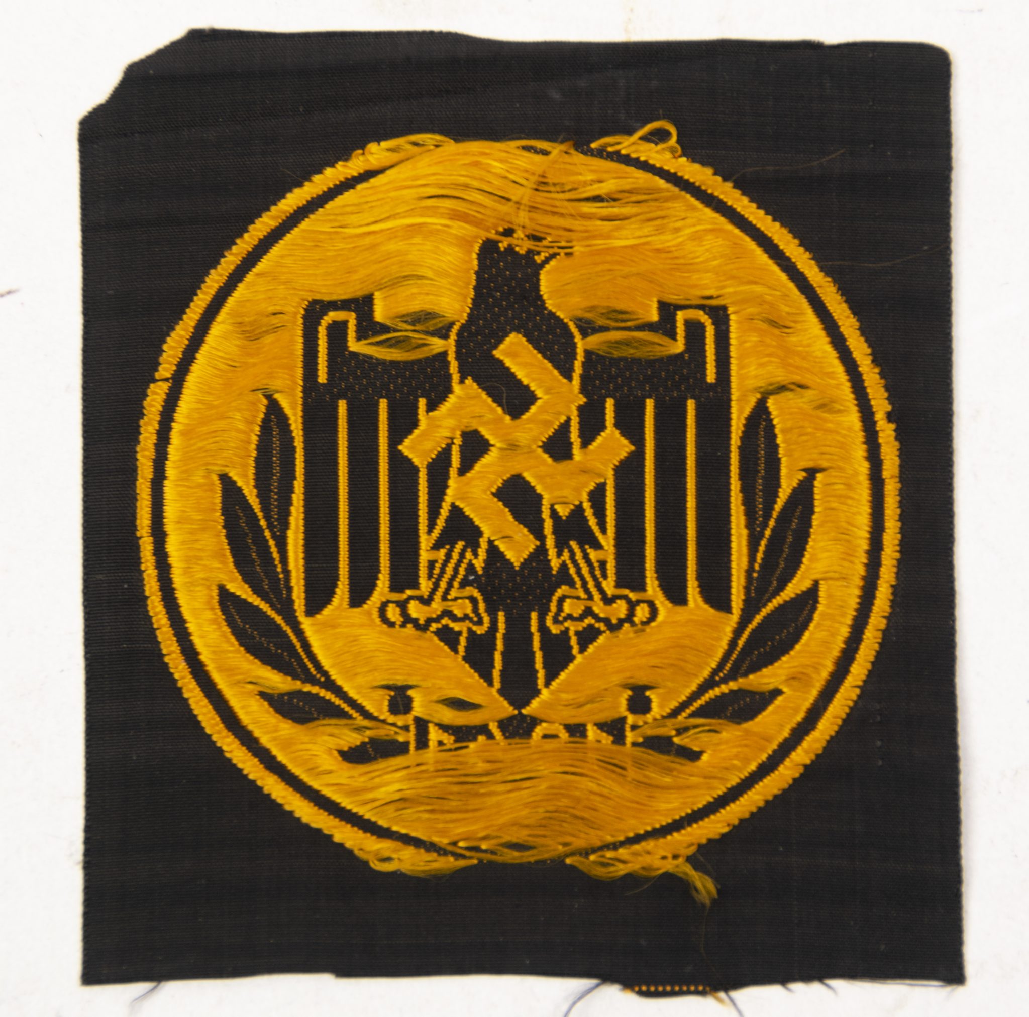 Nationalsozialistischer Reichsbund für Leibesübungen (NSRL) sleeve eagle (1942) Nationalsozialistischer Reichsbund für Leibesübungen (NSRL) sleeve eagle (1941)