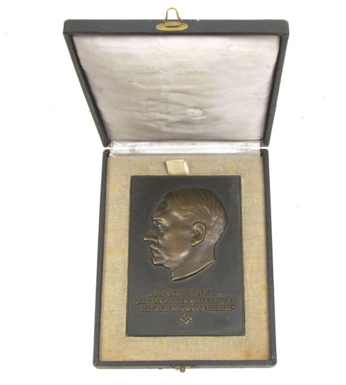 Plakette Adolf Hitler in case (Heinrich Moshage)