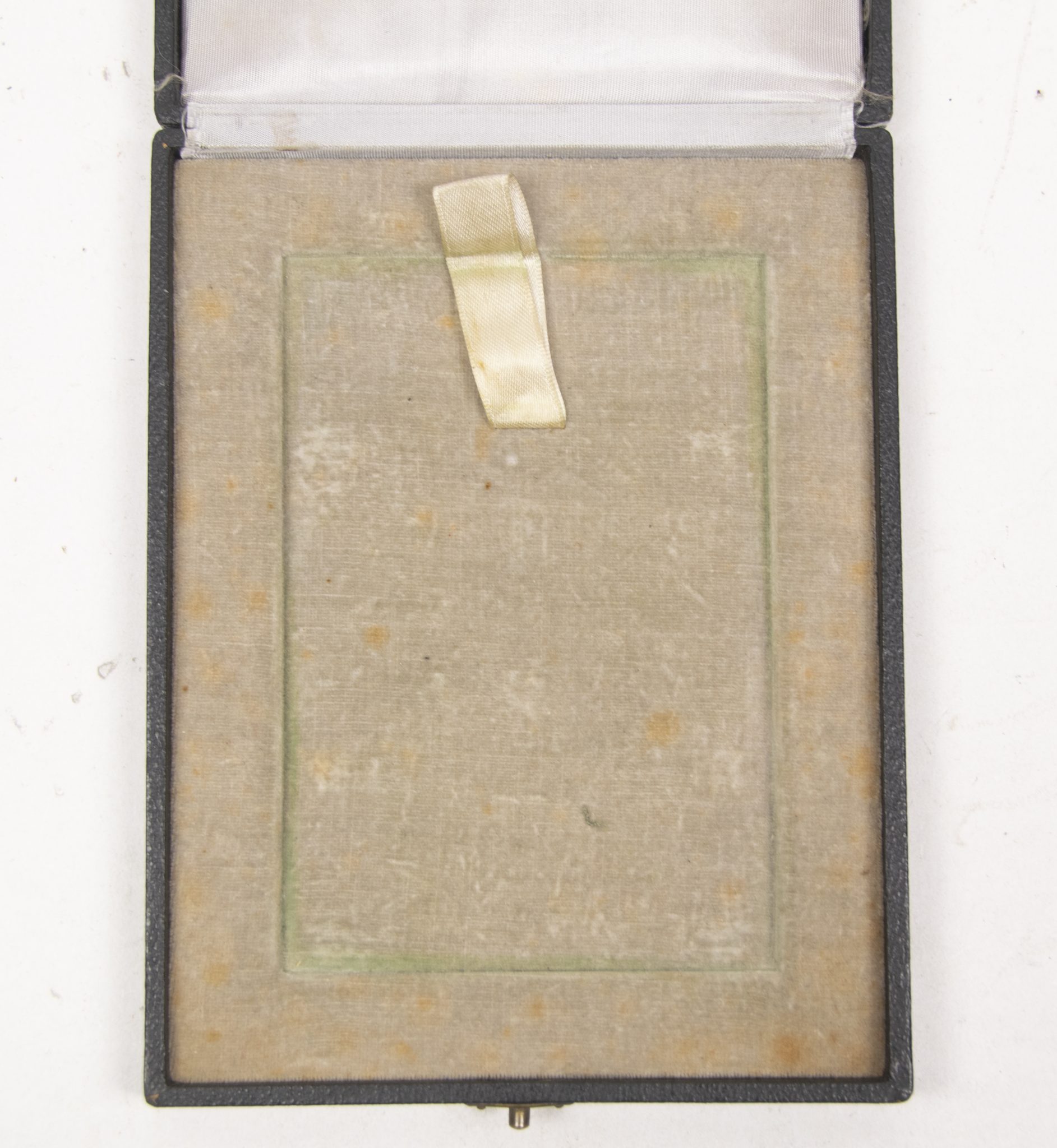 Plakette Adolf Hitler in case (Heinrich Moshage)