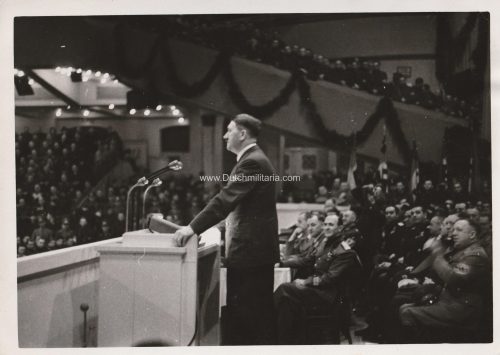 (Pressphoto) Der Führer spricht zum beginnendes Zehnten Jahres des Dritten Reiches (1942)