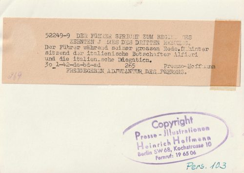 (Pressphoto) Der Führer spricht zum beginnendes Zehnten Jahres des Dritten Reiches (1942)