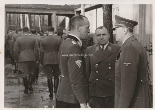 (Pressphoto) Die Reichs- und Gauleiter im führerhauptquartier (Bormann, Krauss) (1943)