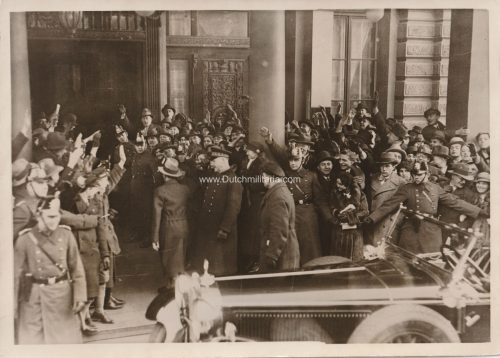 (Pressphoto) Zum 30. januar 1943, dem 10. Jahrestag der Machtergreifung Adolf Hitlers (1943)