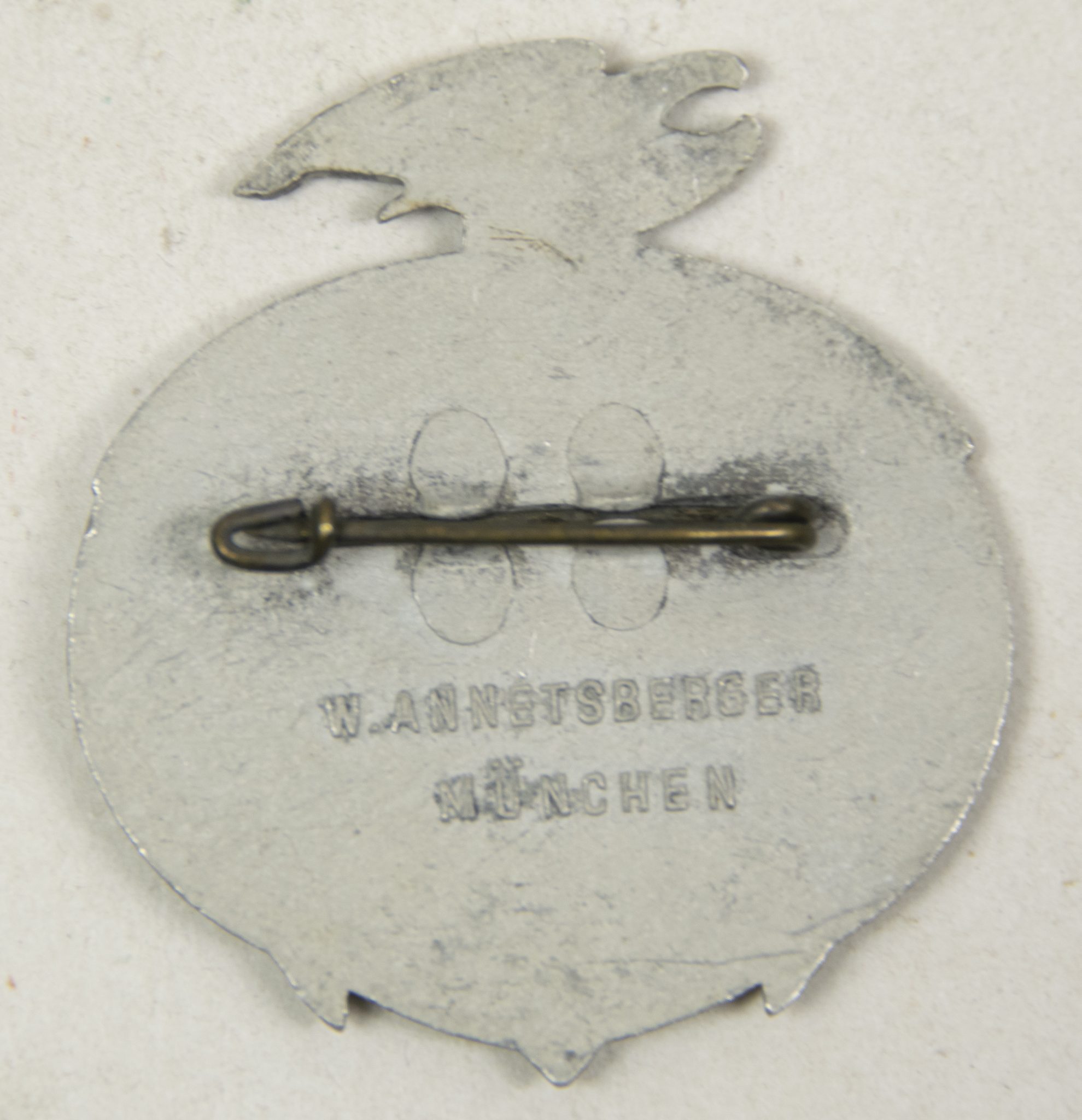 Seefahrt ist Not 1935 abzeichen (Maker W. Annetsberger München) (1) Seefahrt ist Not 1935 abzeichen (Maker W. Annetsberger München)